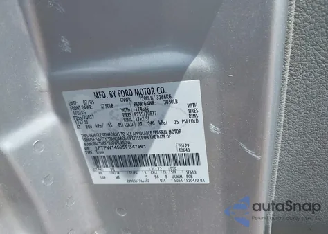 2005 Ford F-150 Fx4/Lariat/Xlt from USA, damaged, VIN 1FTPW14595FB47561